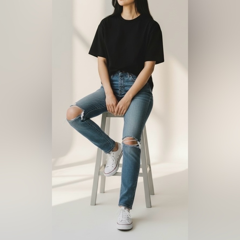 Levi's Wedgie Distressed Skinny Jeans